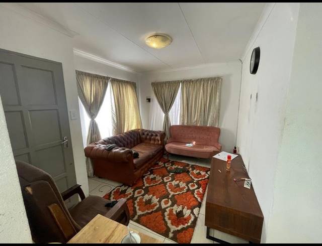 3 BEDROOM HOUSE FOR SALE IN SOSHANGUVE VV